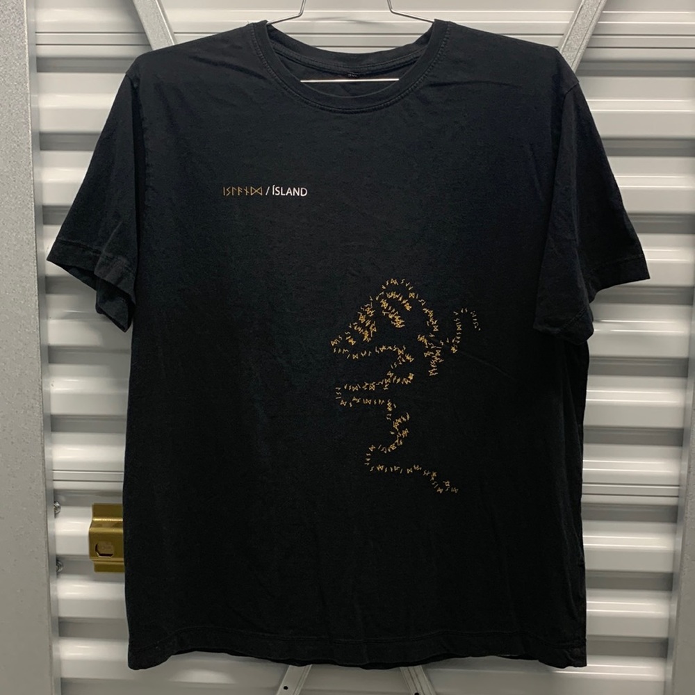 Vintage 🇮🇸 Iceland Island Nordic Runes Shirt Penguin Polar Bear Gold Lettering
